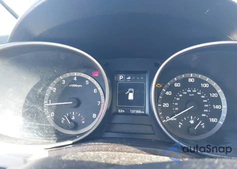 2017 Hyundai Santa Fe Sport 2.4L z USA, uszkodzony, nr VIN 5XYZT3LBXHG391404